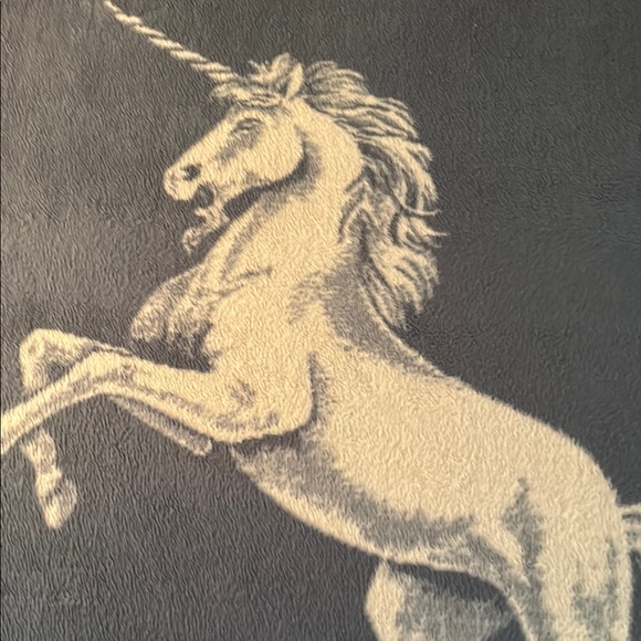Unicorn Design Throw Blanket Reversible in Cream and Blue/gray - Picture 9 of 13